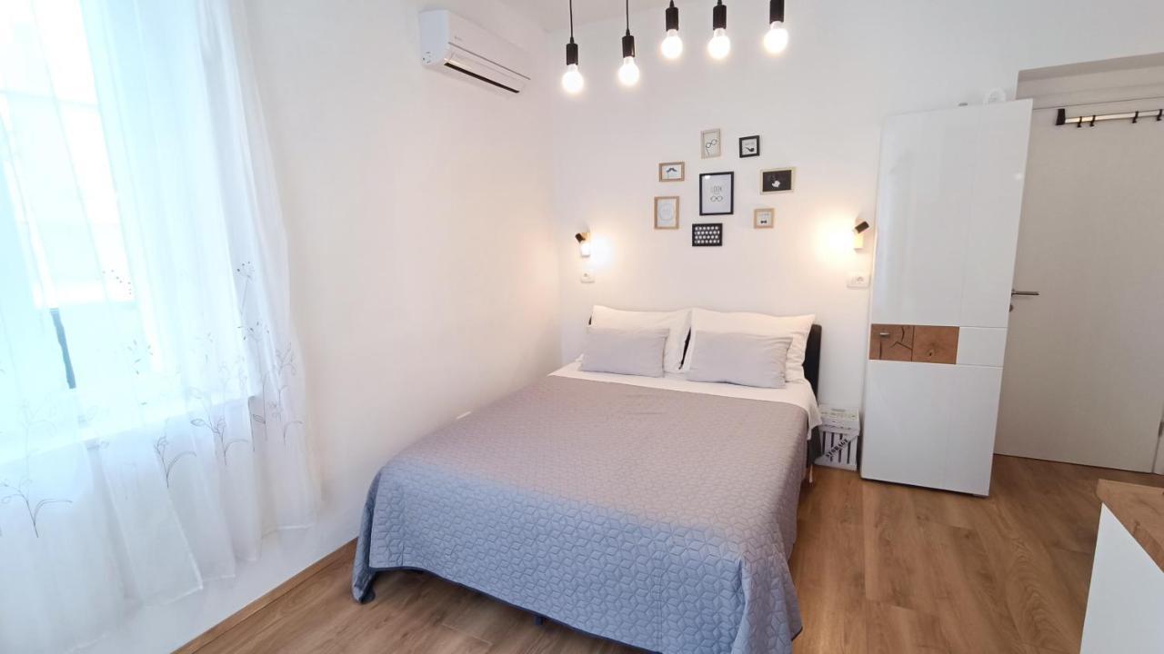 Rooms Diana Split Eksteriør billede