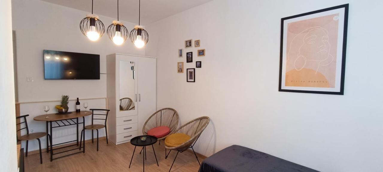 Rooms Diana Split Eksteriør billede