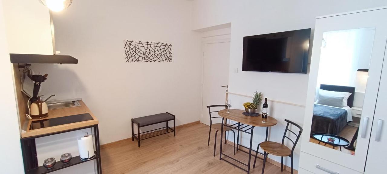 Rooms Diana Split Eksteriør billede